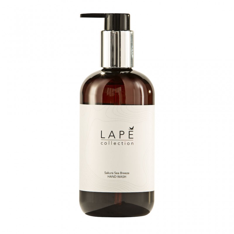 LAPĒ Sakura Sea Breeze Soap is een Nordic Swan gecertificeerde vochtinbrengende handzeep.
