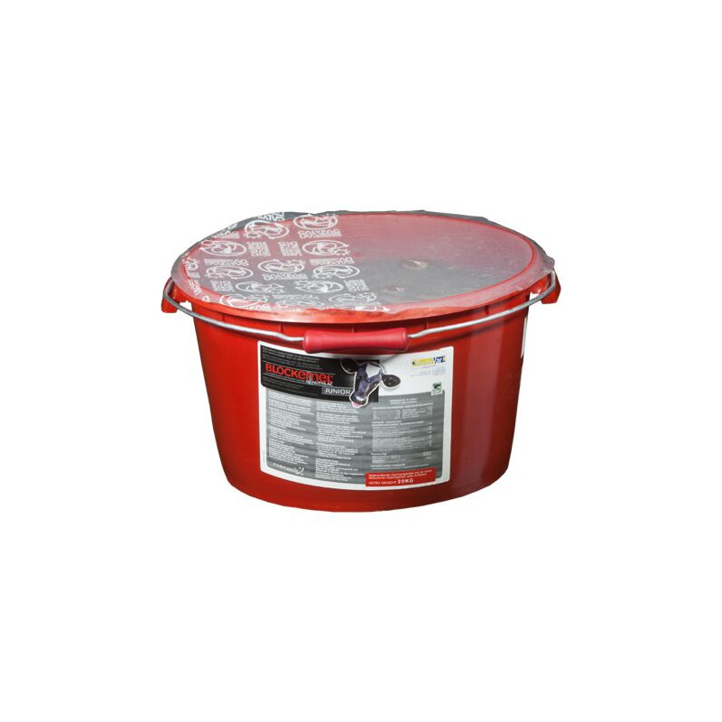 De Blockemel mineralenemmer Para-Immuun is een praktische methode voor het verstrekken van mineralen en vitaminen aan kalveren