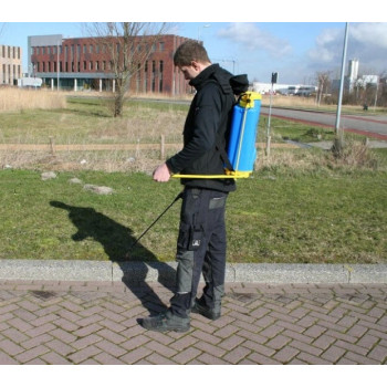 Rugspuit kunststof met zijzwengel 16-liter